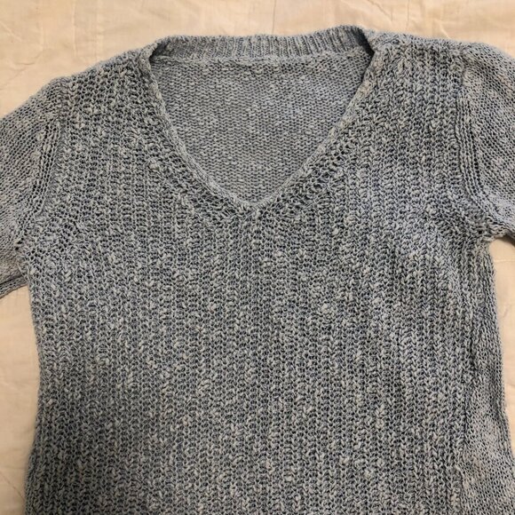 3/$25 ❥ Lightweight V-Neck Long Sleeve Sweater Size Small Light Blue Casual Work - Picture 2 of 16